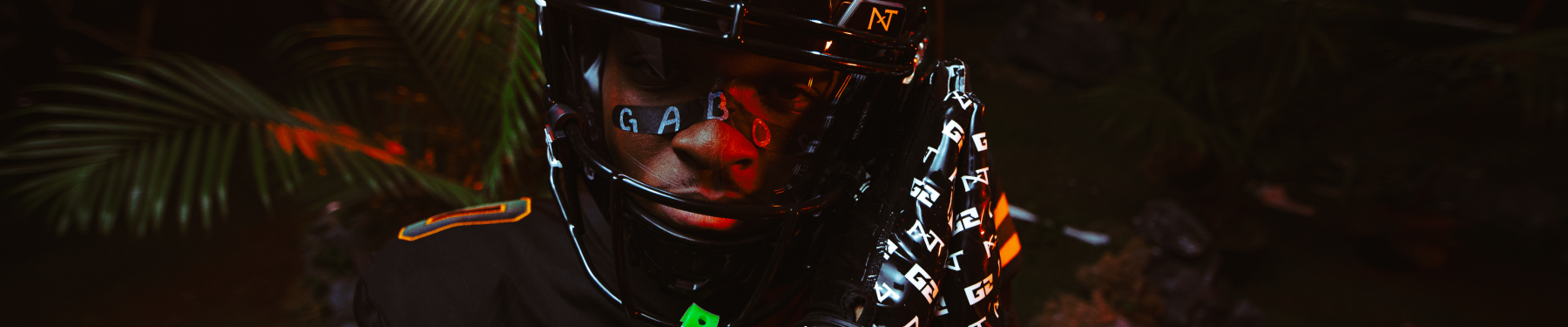 What Gear Does Malachi Toney Wear?