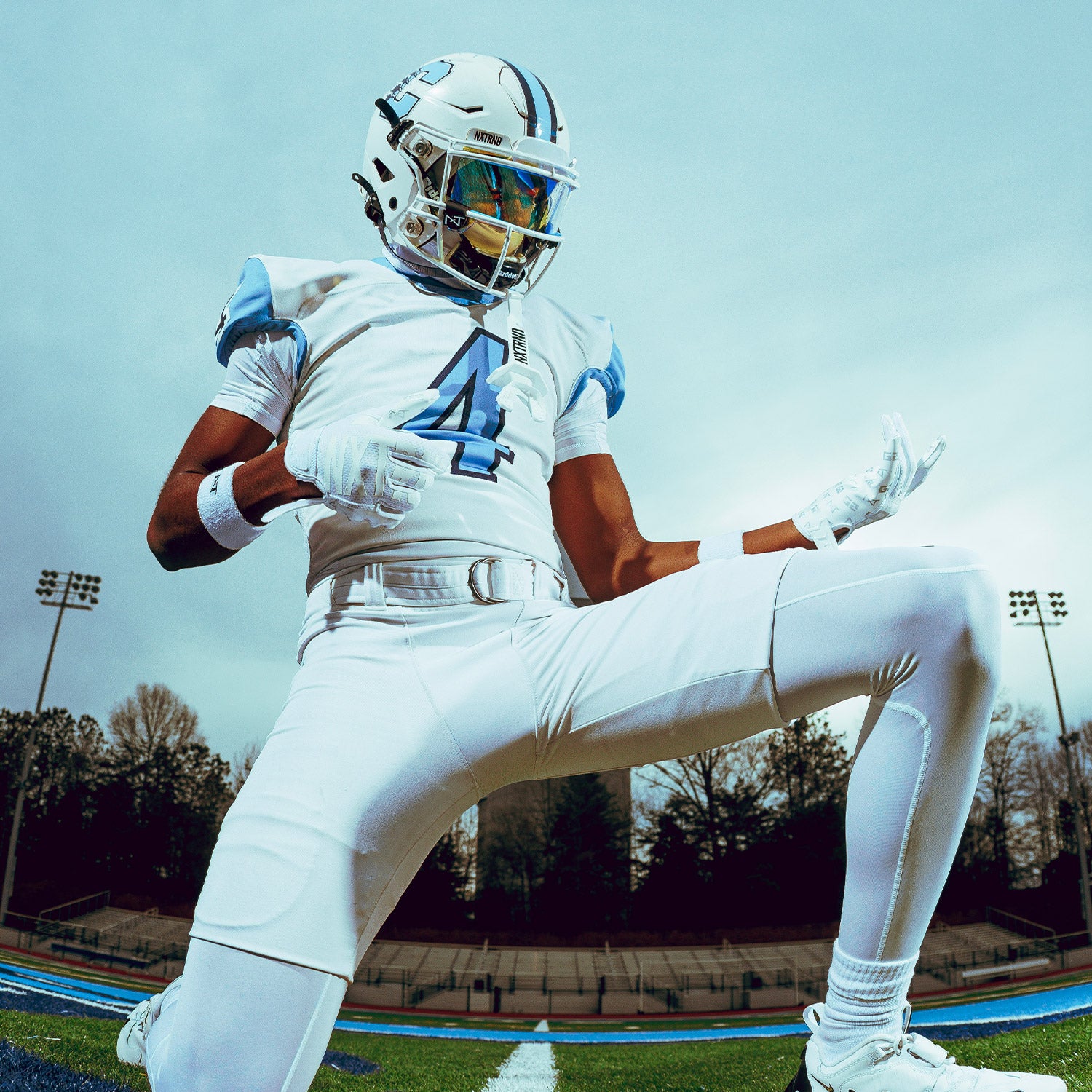 NXTRND VZR3® Football Visor Clear Blue