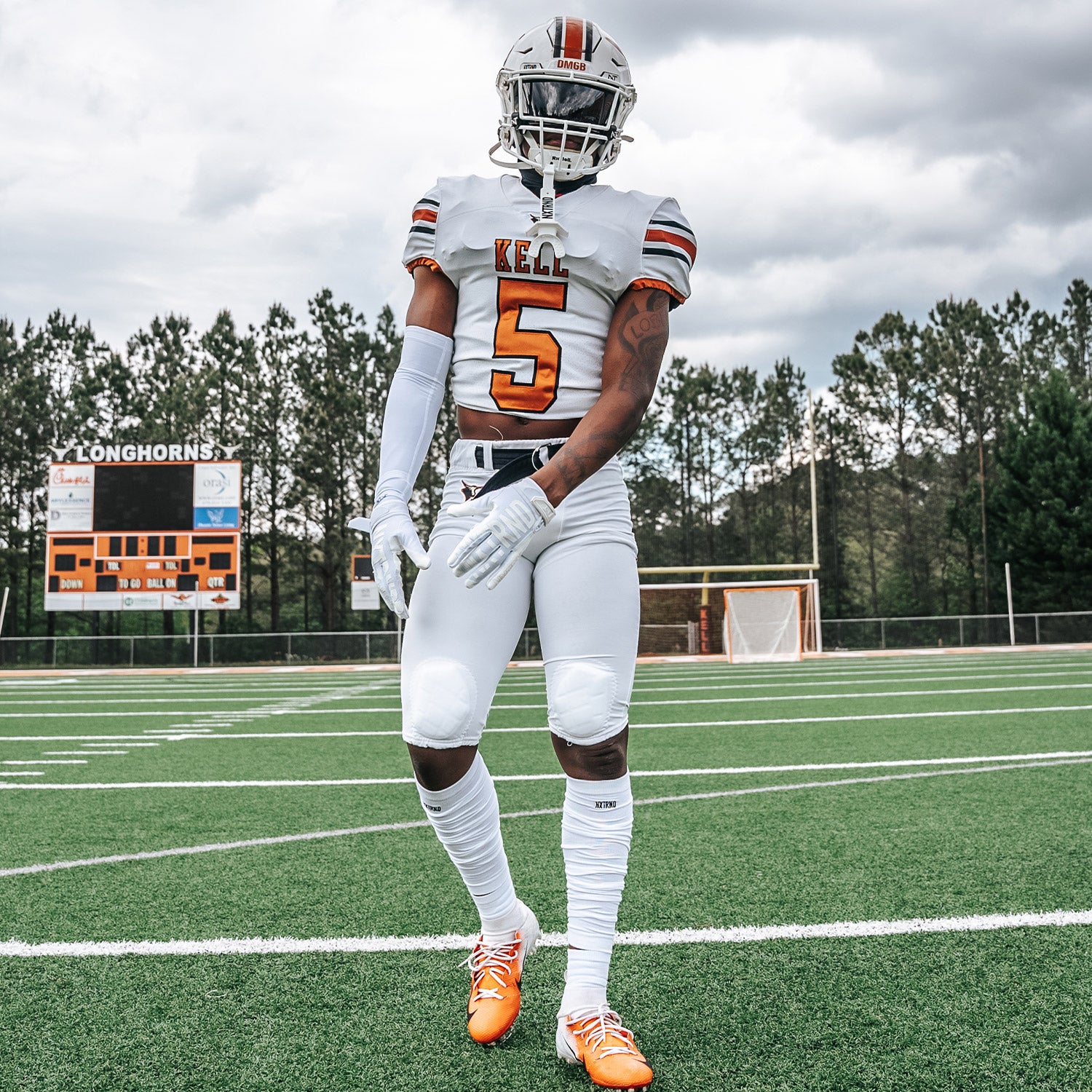 NXTRND Scrunch Football Leg Sleeves White