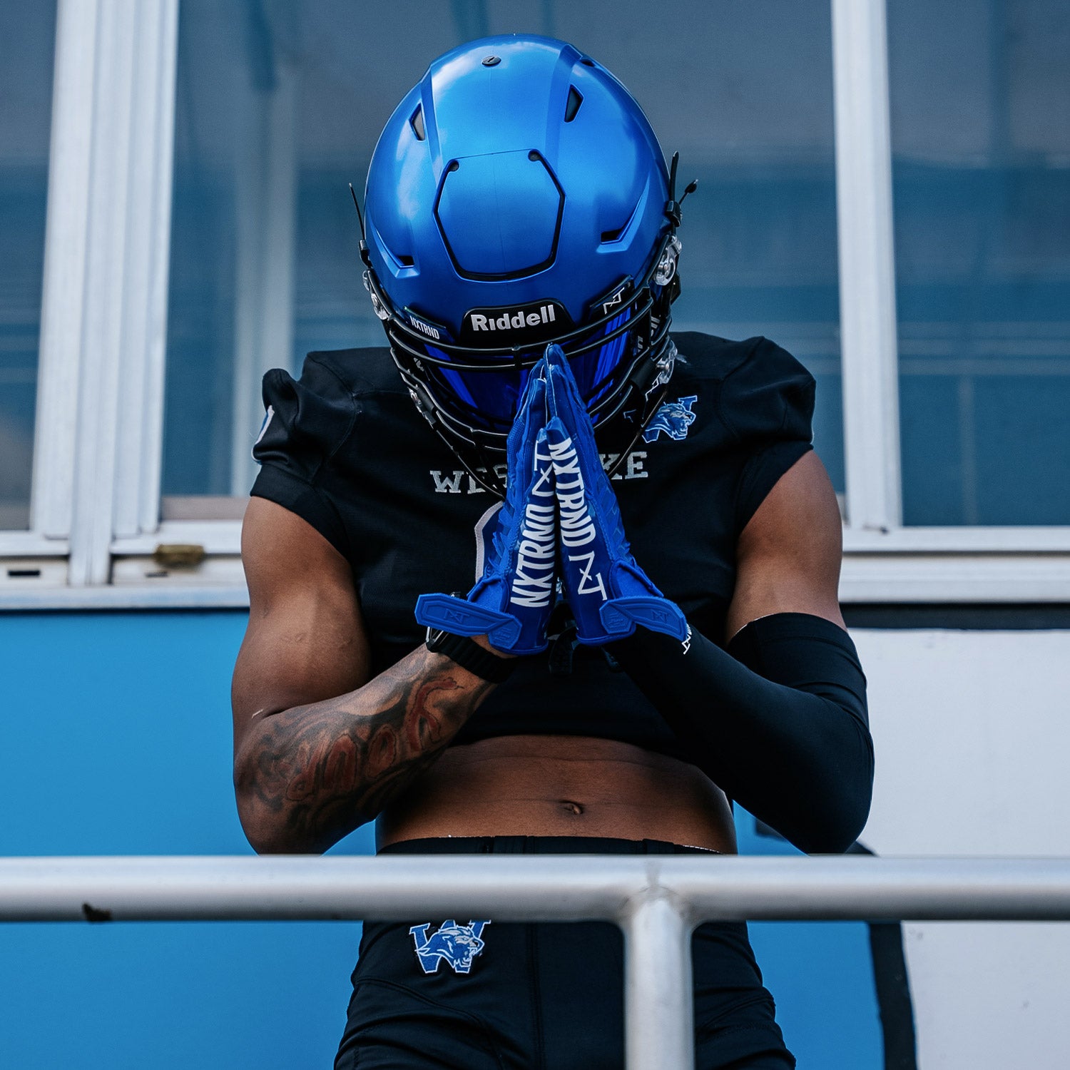 NXTRND G1® Youth Football Gloves Blue