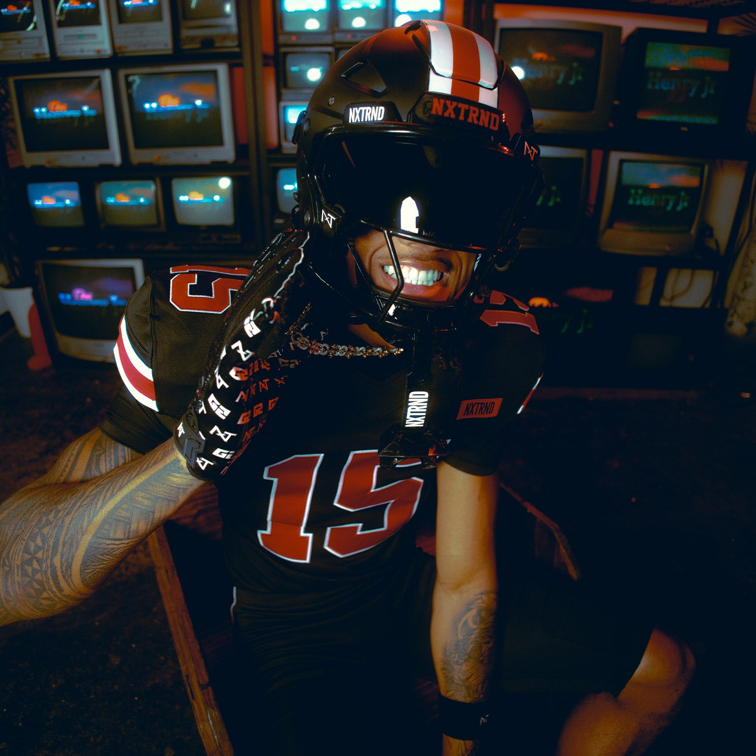 NXTRND VZX Football Visor Black