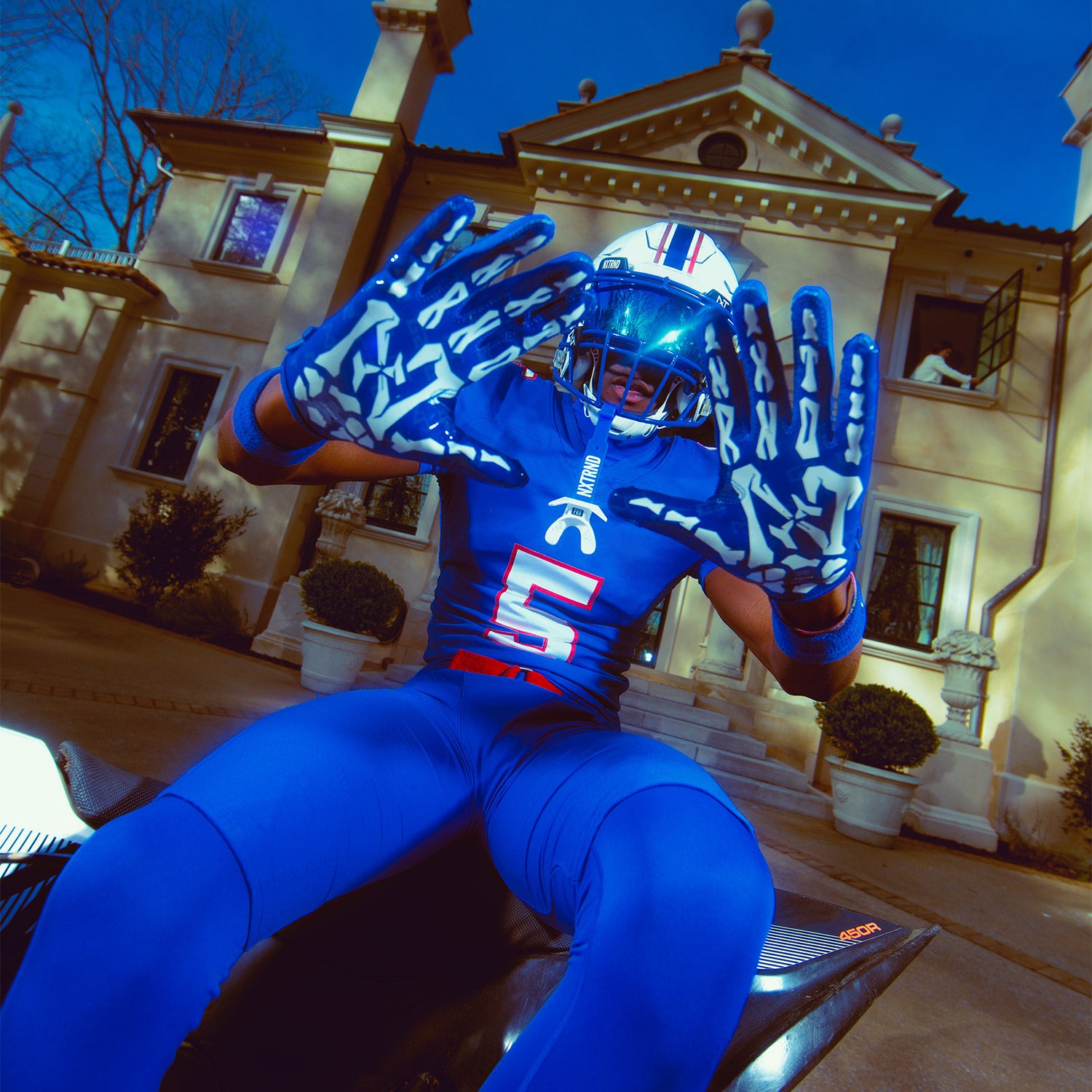 Gants de football NXTRND G2® Pro Skeleton bleus et blancs