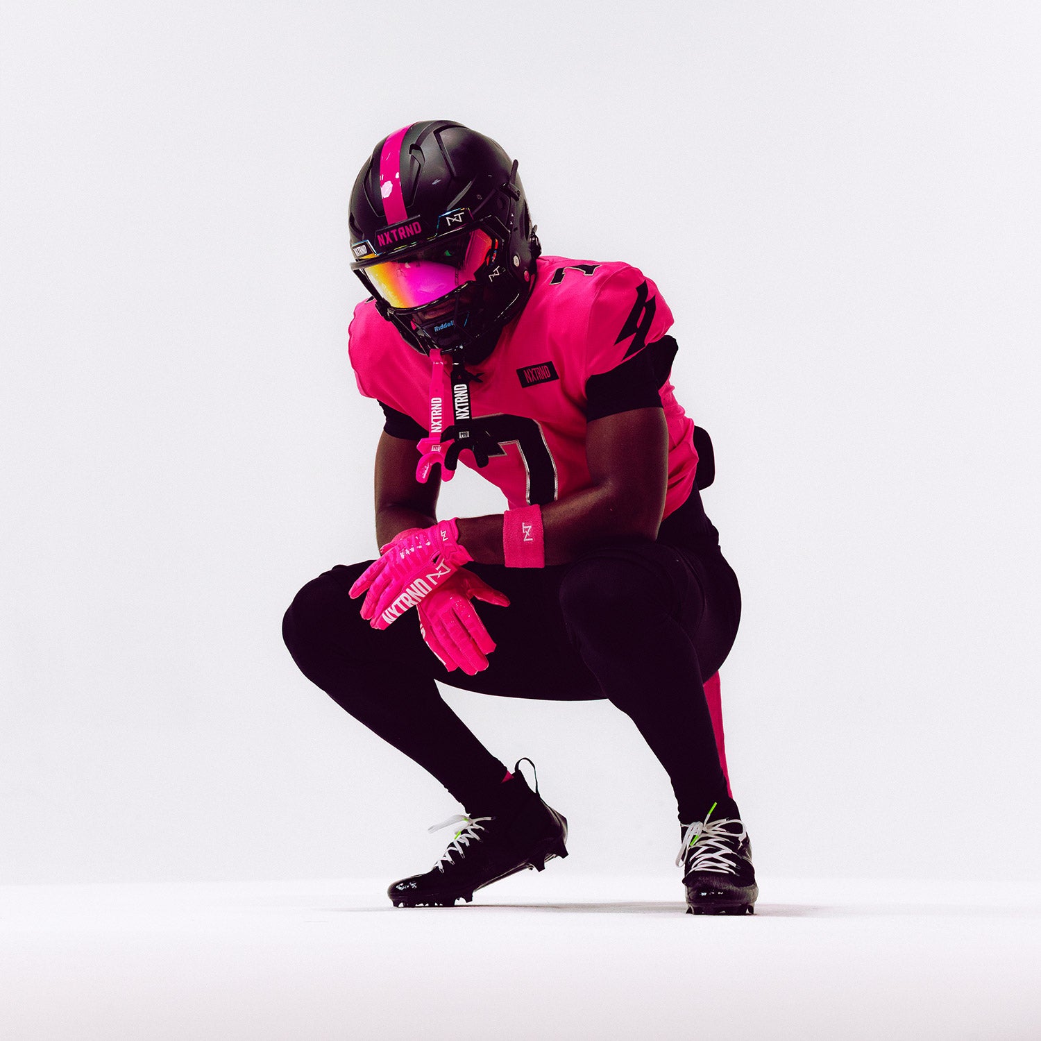 NXTRND VZX Football Visor Clear Pink