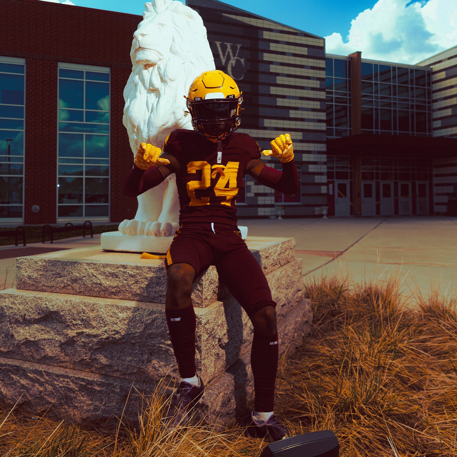 NXTRND Scrunch Football Leg Sleeves Maroon