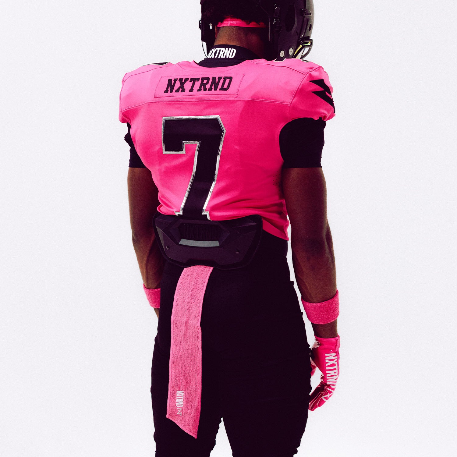 Nxtrnd Streamer Football Towel Pink