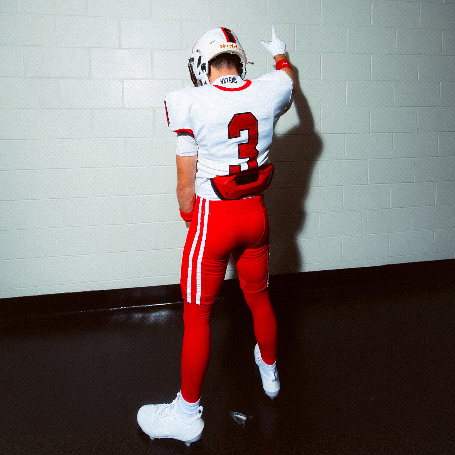 NXTRND B-PLATE® Pro Football Back Plate Red