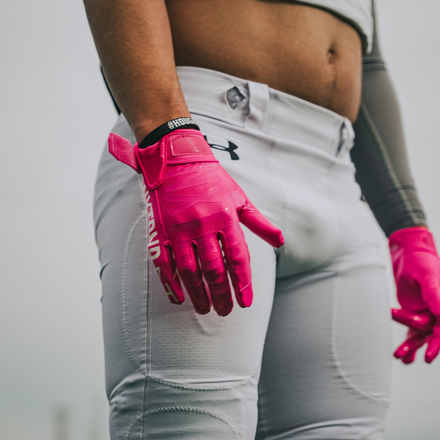 NXTRND G1® Football Gloves Pink